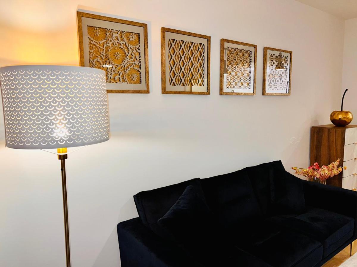Cosy Stay Bukarest Eksteriør billede