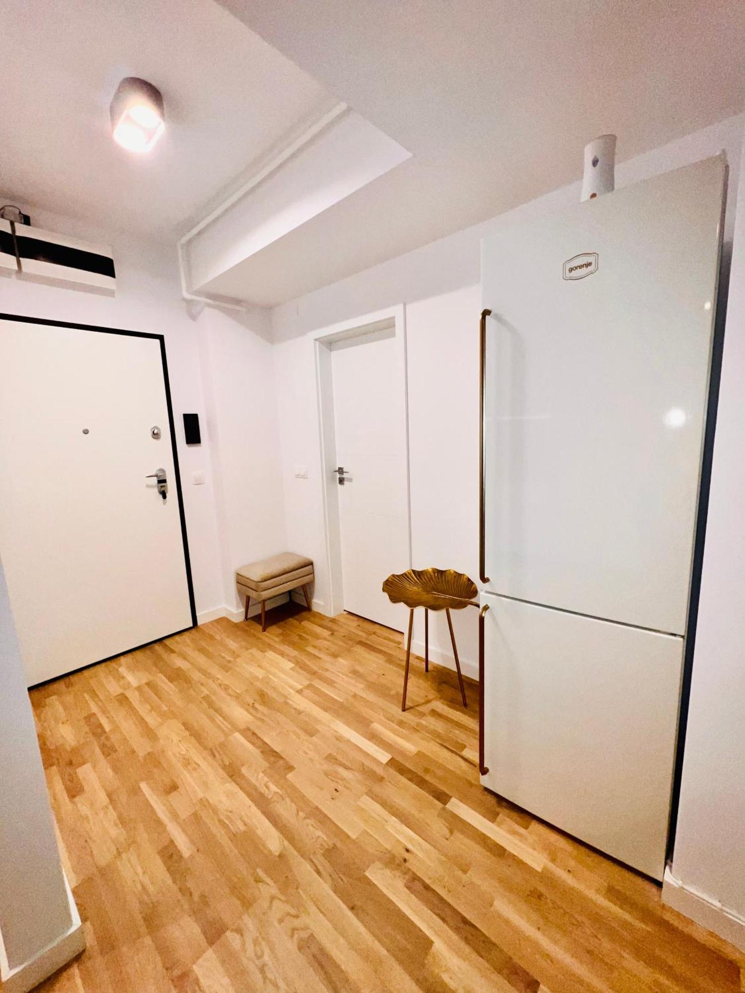 Cosy Stay Bukarest Eksteriør billede